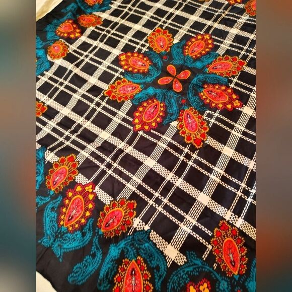 Diane Von Furstenberg XLarge Paisley & 💯 Silk Scarf Plaid Scarf NWT - Picture 10 of 16